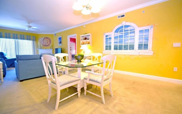 Laguna Vista 109 by RedAwning