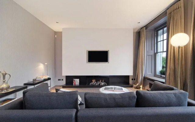 Cadogan Square Ii