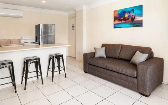 Bilinga Beach Motel