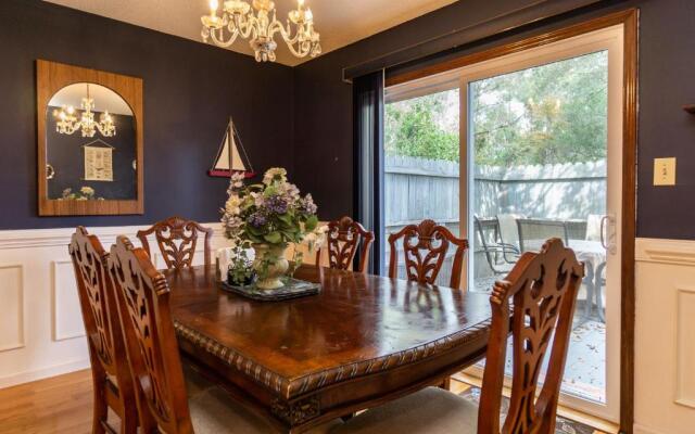 Windy Pointe by Oak Island Accommodations