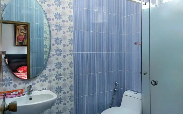 TAMA Guesthouse 15 People for Family or Group