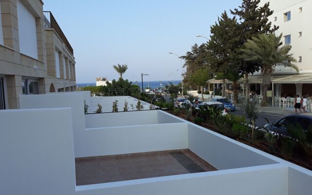 Protaras Plaza Hotel