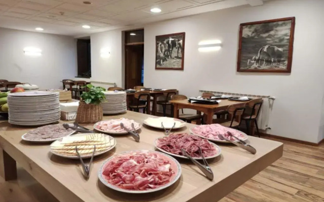 Hotel Saurat