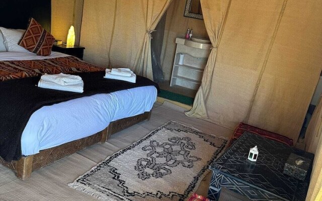 Musta Desert Luxury Camp