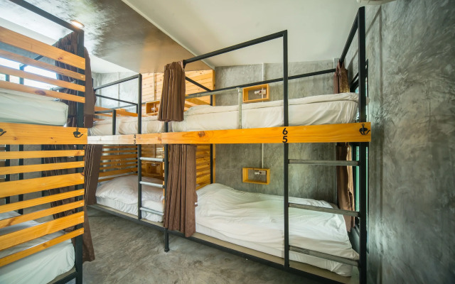 ChillHub Hostel