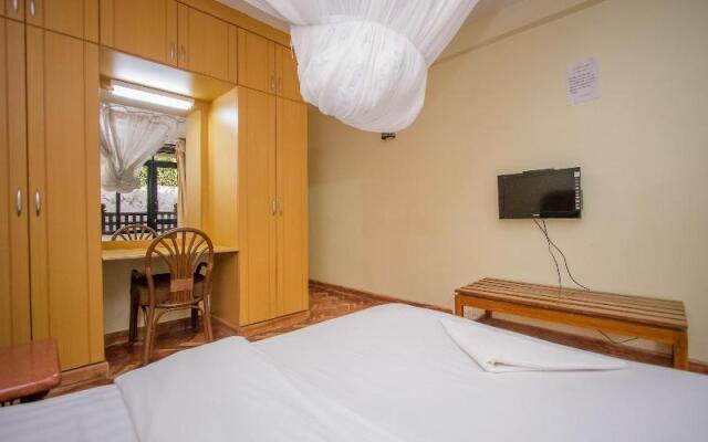 Vienna Woods Holiday Inn Limited