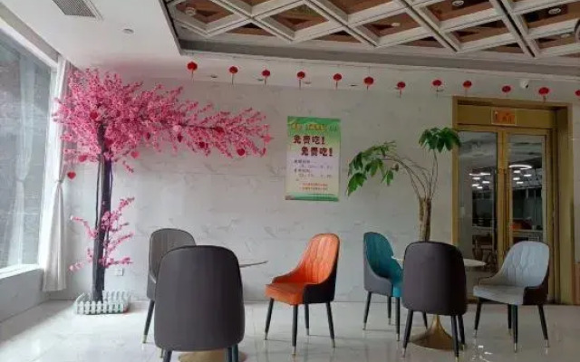 Junfeng Elegant Hotel (Shenqiu North Railway Station)