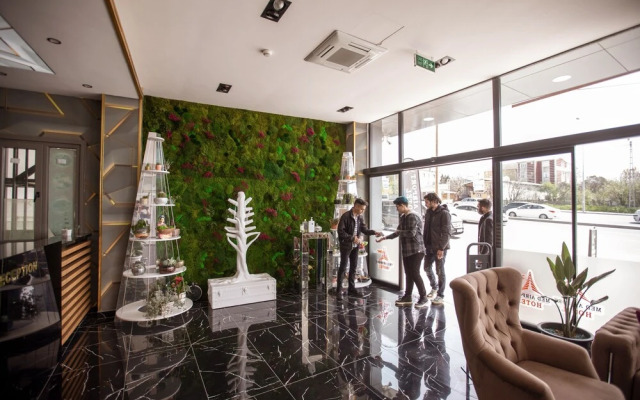 Med Airport Hotel