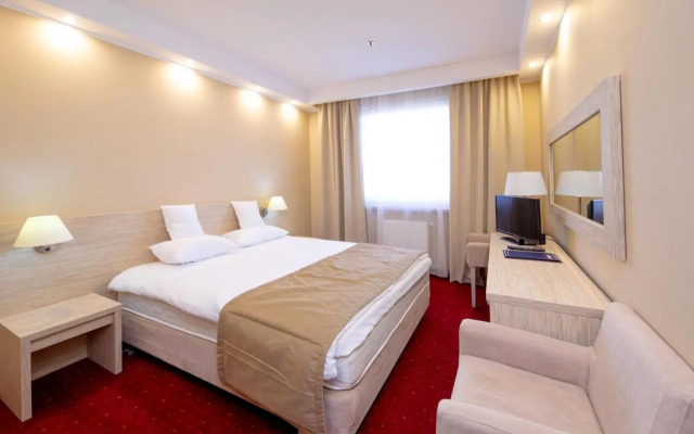 Hotel500 Tarnowo Podgorne
