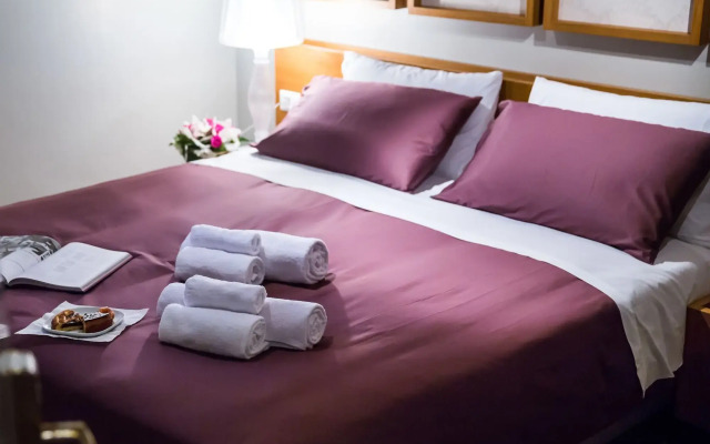 Grand Master Suites