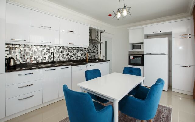 Golden Star Suites