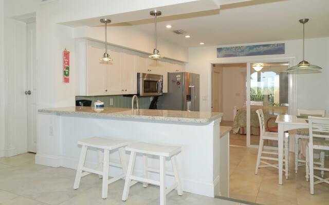 Shell Haven Apartment 1