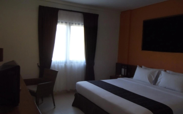 Luwansa Beach Resort – Guest Rooms – Labuan Bajo