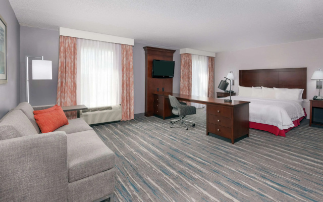 Hampton Inn & Suites Orlando Airport @ Gateway Village