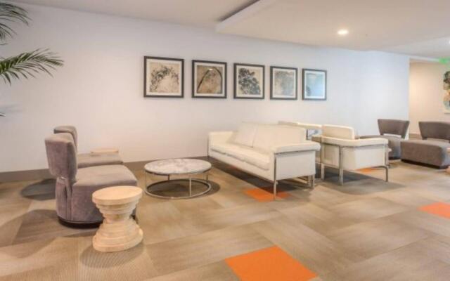Global Luxury Suites at Tasman