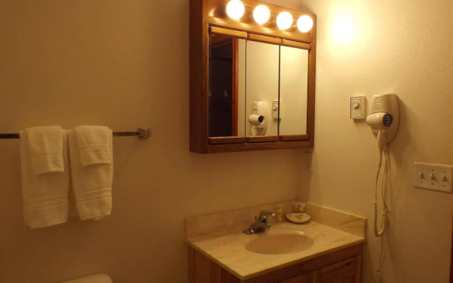 Greenwood Village Inn & Suites