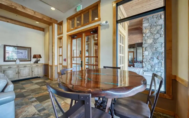 BLCD2 Buffalo Lodge 2 bed 2 bath