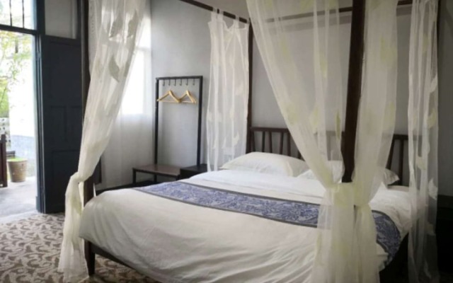 Comfort Forrest Inn