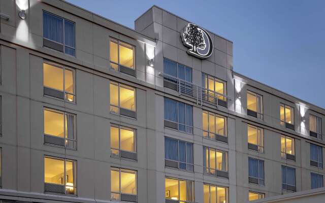 DoubleTree by Hilton Hotel Boston Bayside