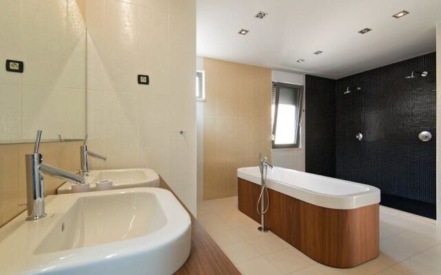 Luxury Villa White
