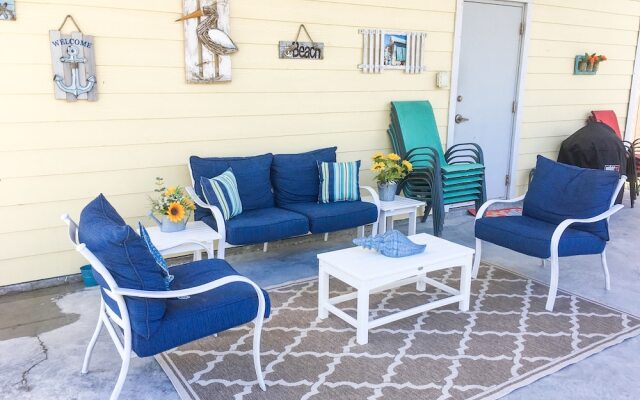 447 Rockport - 3 Br Home