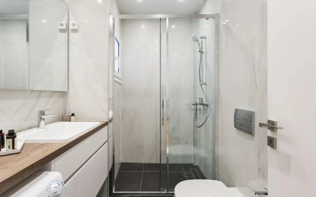 UPSTREET Peaceful 2BD Apartment in Kolonaki