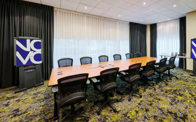 Novotel Toronto North York