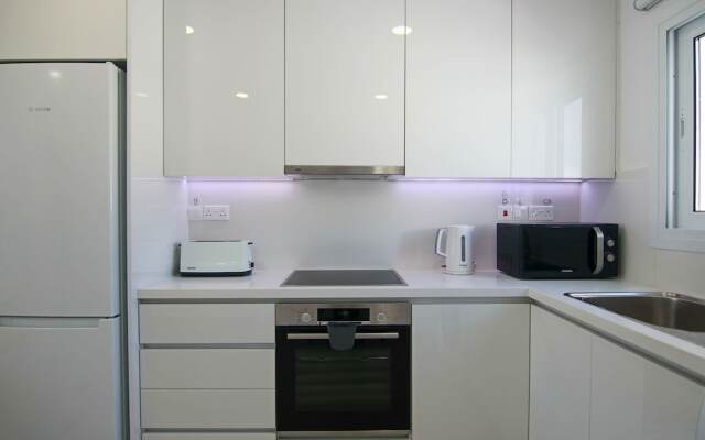 Phaedrus Living: Seaview Luxury Flat Limnaria 114