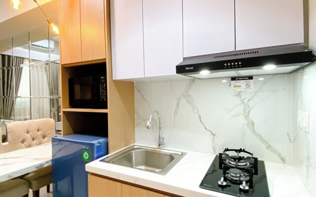 Homey And Minimalist 1Br Vasanta Innopark Apartment