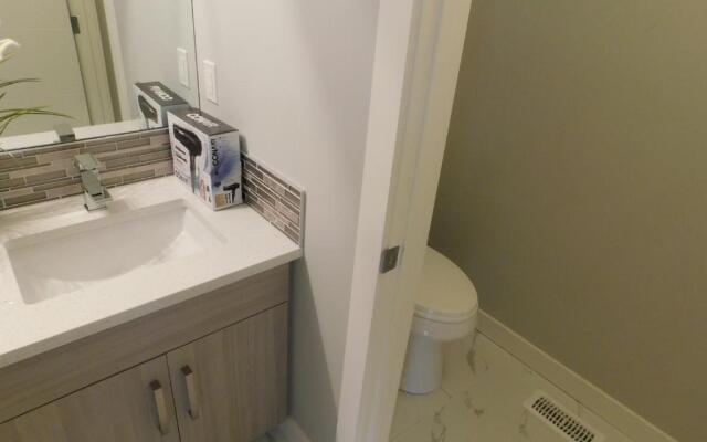 Three-Bedroom House with Balcony #33 Sunalta Downtown