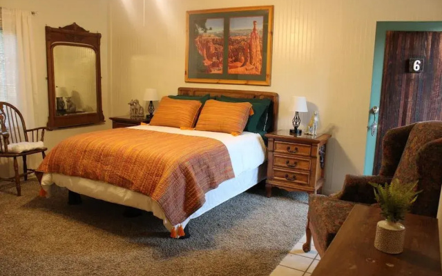 The Bonnie Inn Unit 6