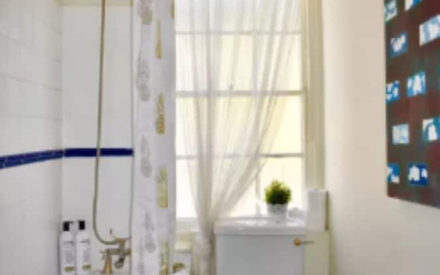 2 Bedroom Central Maisonette Apartment