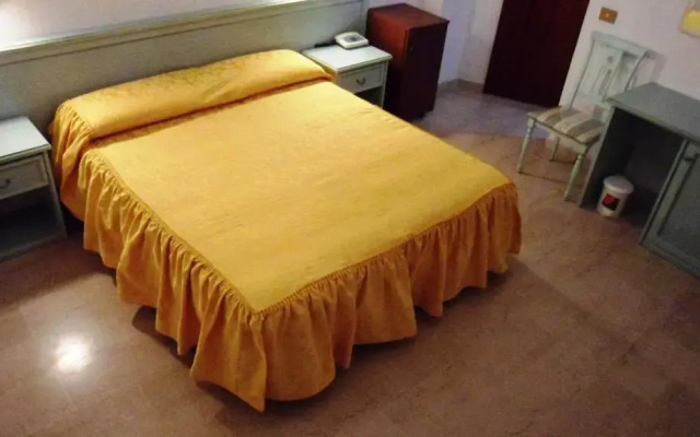 Hotel Reali