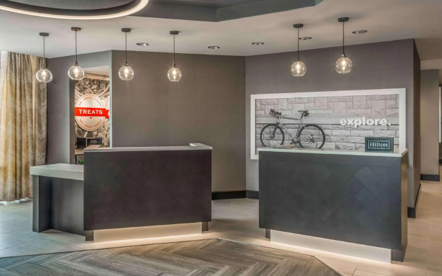 Hampton Inn & Suites Tallahassee Capitol - University