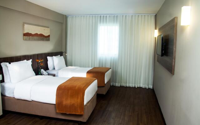 BH Raja Hotel