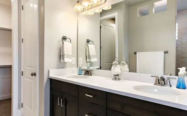 Great Escape 4 Bedroom Home