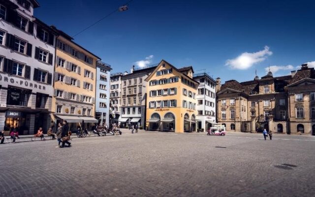 Le Bijou Lintheschergasse / Zurich HB