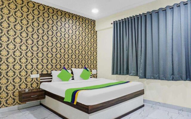 Treebo Trend Emerald Tree Chakan