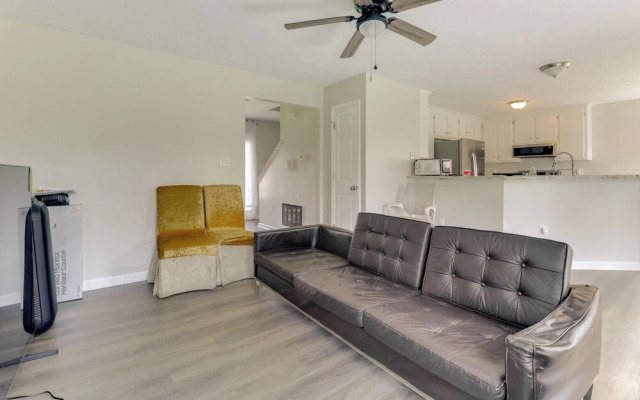 Spacious Home < 3 Mi to Hampton Coliseum!