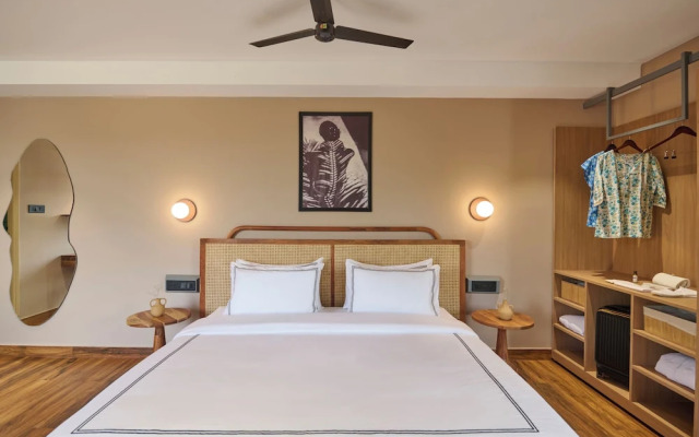 Minimalist - The Varanasi Edit