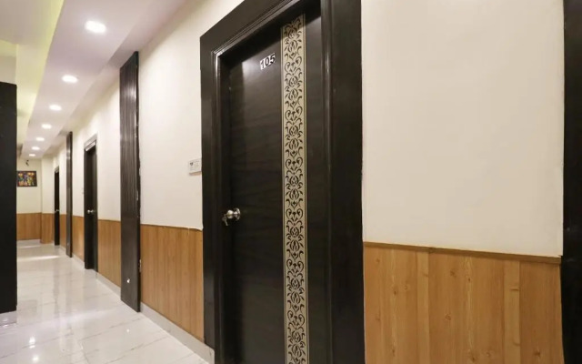 Hotel Sangeet by OYO Rooms