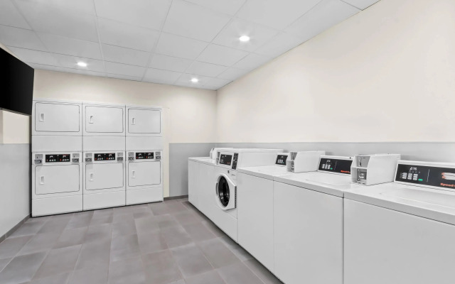 Everhome Suites Chandler Phoenix Fashion Center