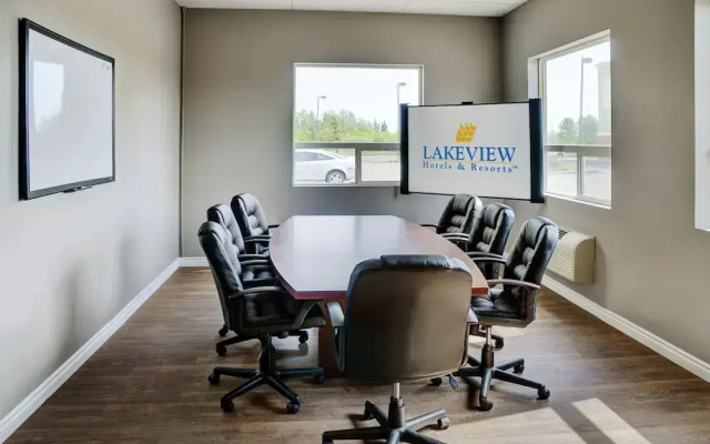 Lakeview Inns & Suites Fort Saskatchewan