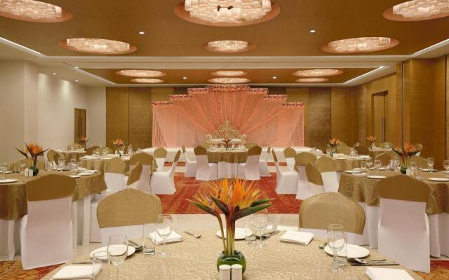 Four Points by Sheraton Hotel & Serviced Apartments, Pune