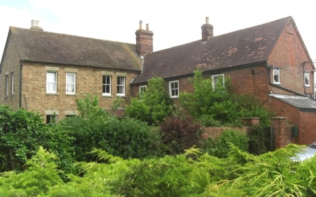 Drayton Lodge