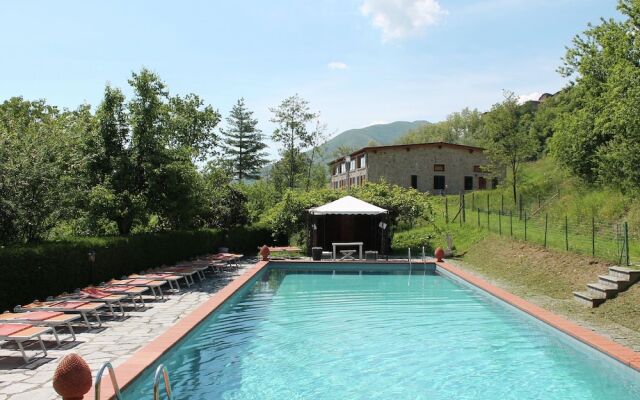 Scenic Home in Camporgiano With Swimming Pool