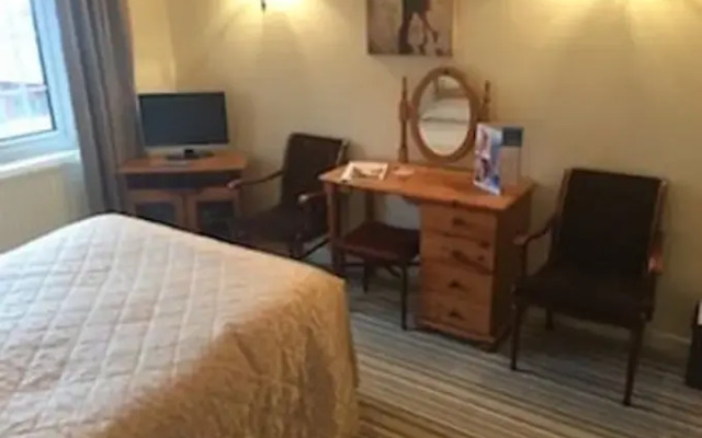 Dormy House Hotel