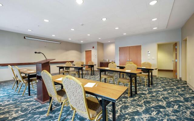 Hampton Inn & Suites Rockland