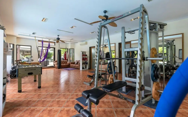 Large 6 Bed Luxury Villa on the Golf Course (PHJ)