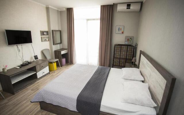 Apartment on Sherif Khimshiashvili Street 15b